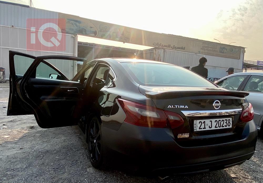 نيسان ألتيما